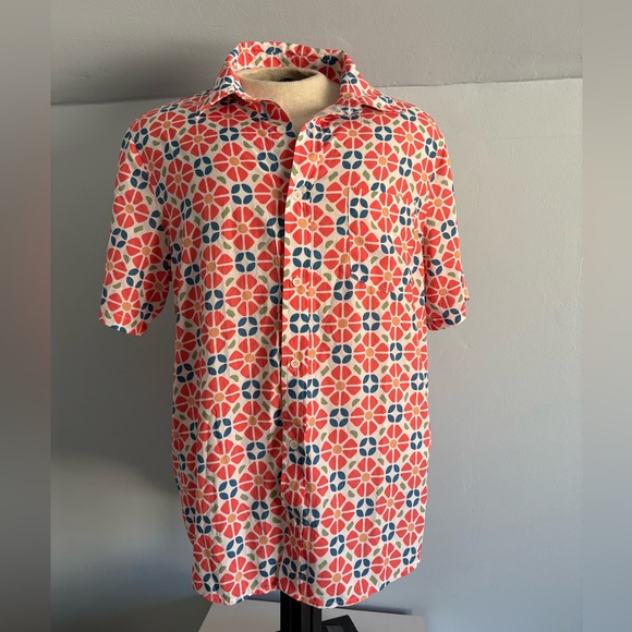 Other - Mañana Surf Co. Floral Lightweight Button Up Large